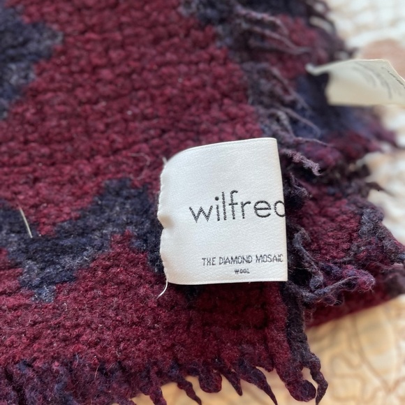 Wilfred Wool Mosaic Diamond Scarf - Picture 3 of 13